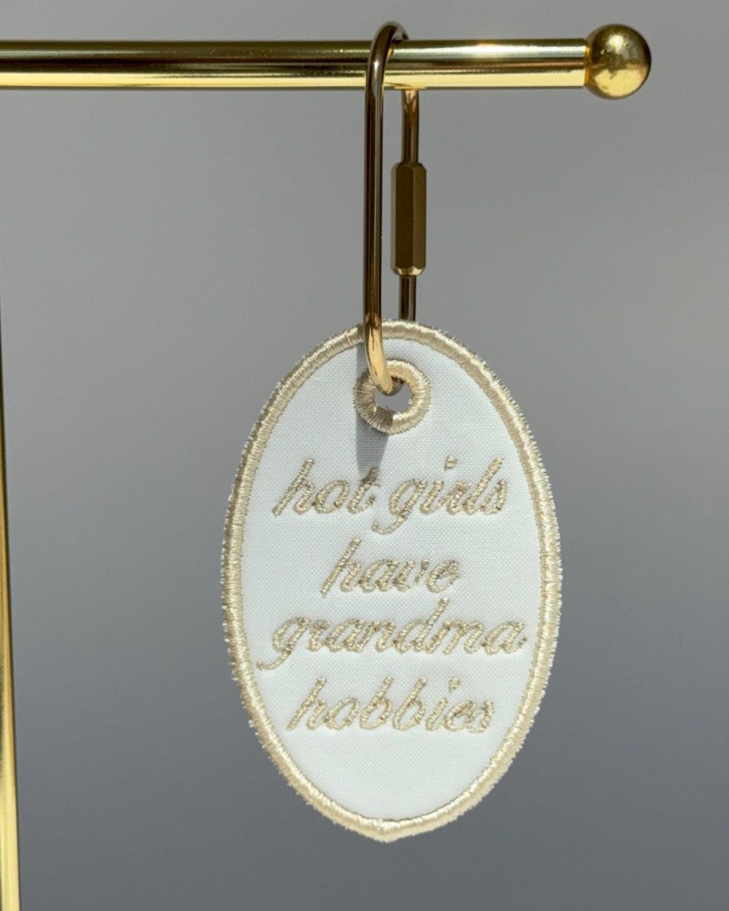 Oval Embroidered Bag Tag – Grandma Hobbies Floral Keychain Tote Accessory