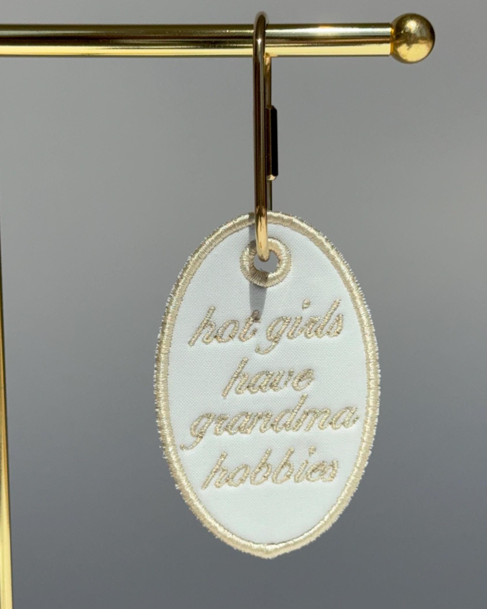 Oval Embroidered Bag Tag – Grandma Hobbies Floral Keychain Tote Accessory